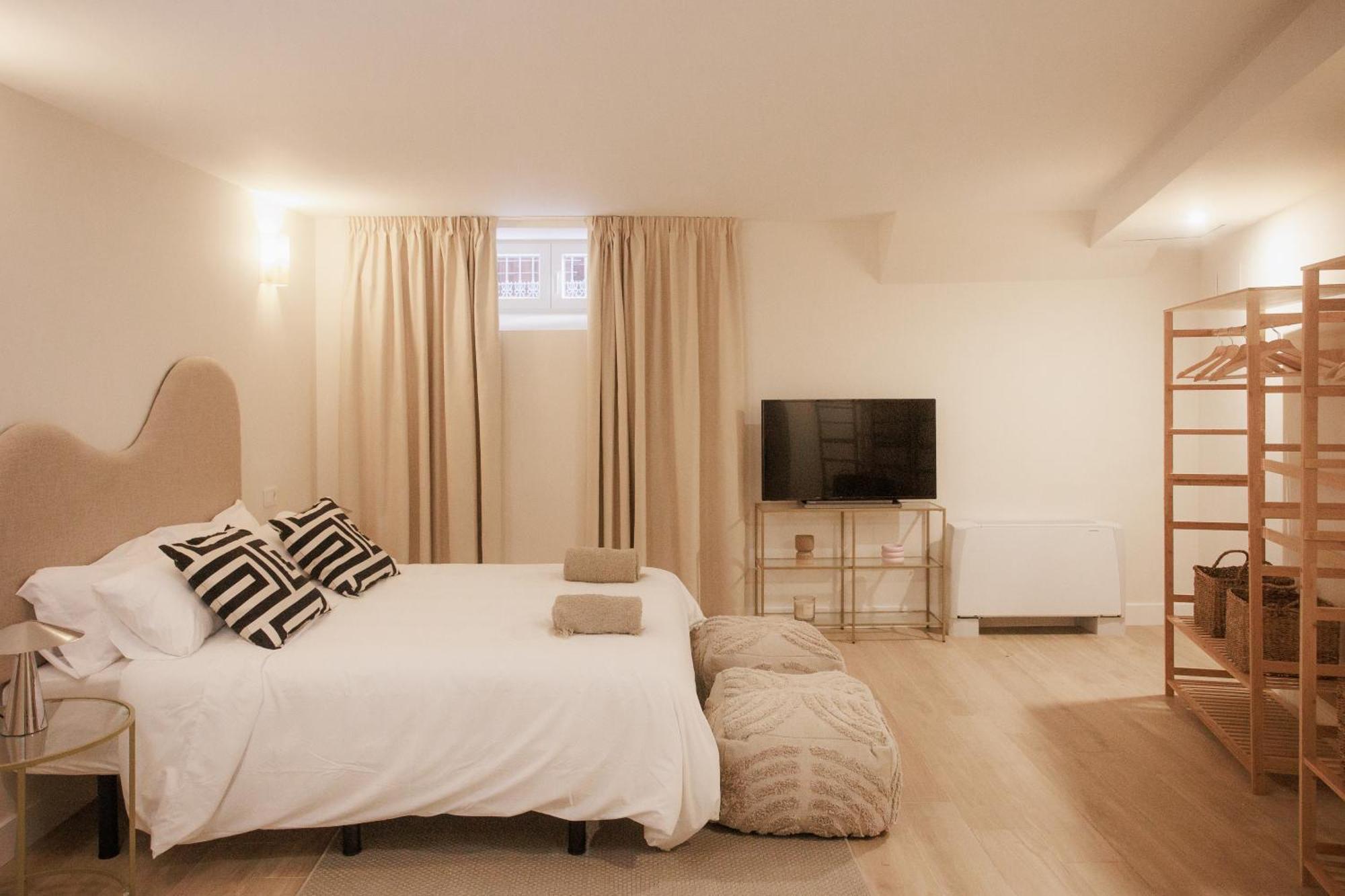 Apartamentos Cervantes Badajoz Luaran gambar